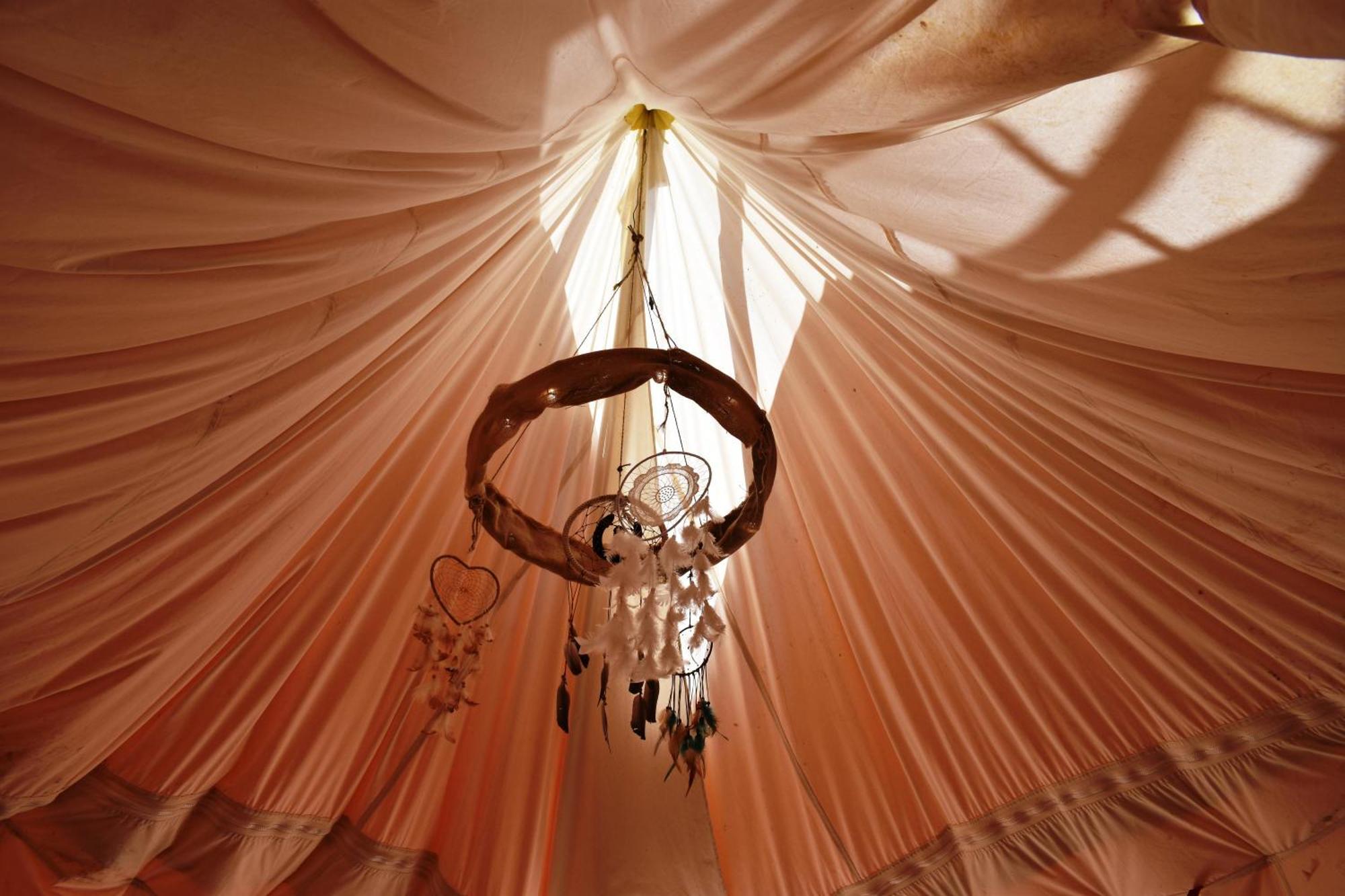 Nuit En Cheyenne Tipi A 500M De La Plage Cancale Exterior foto